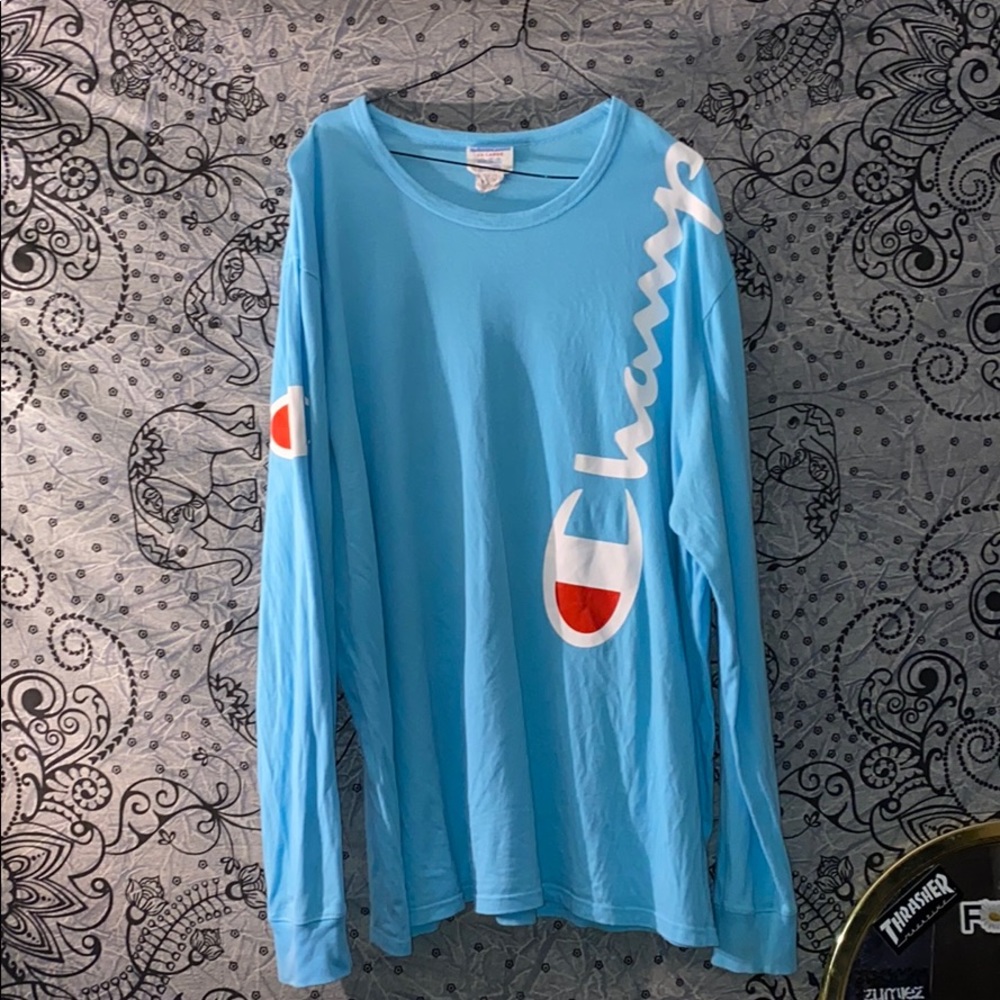 CHAMPION LONG SLEEVE TEE‼️